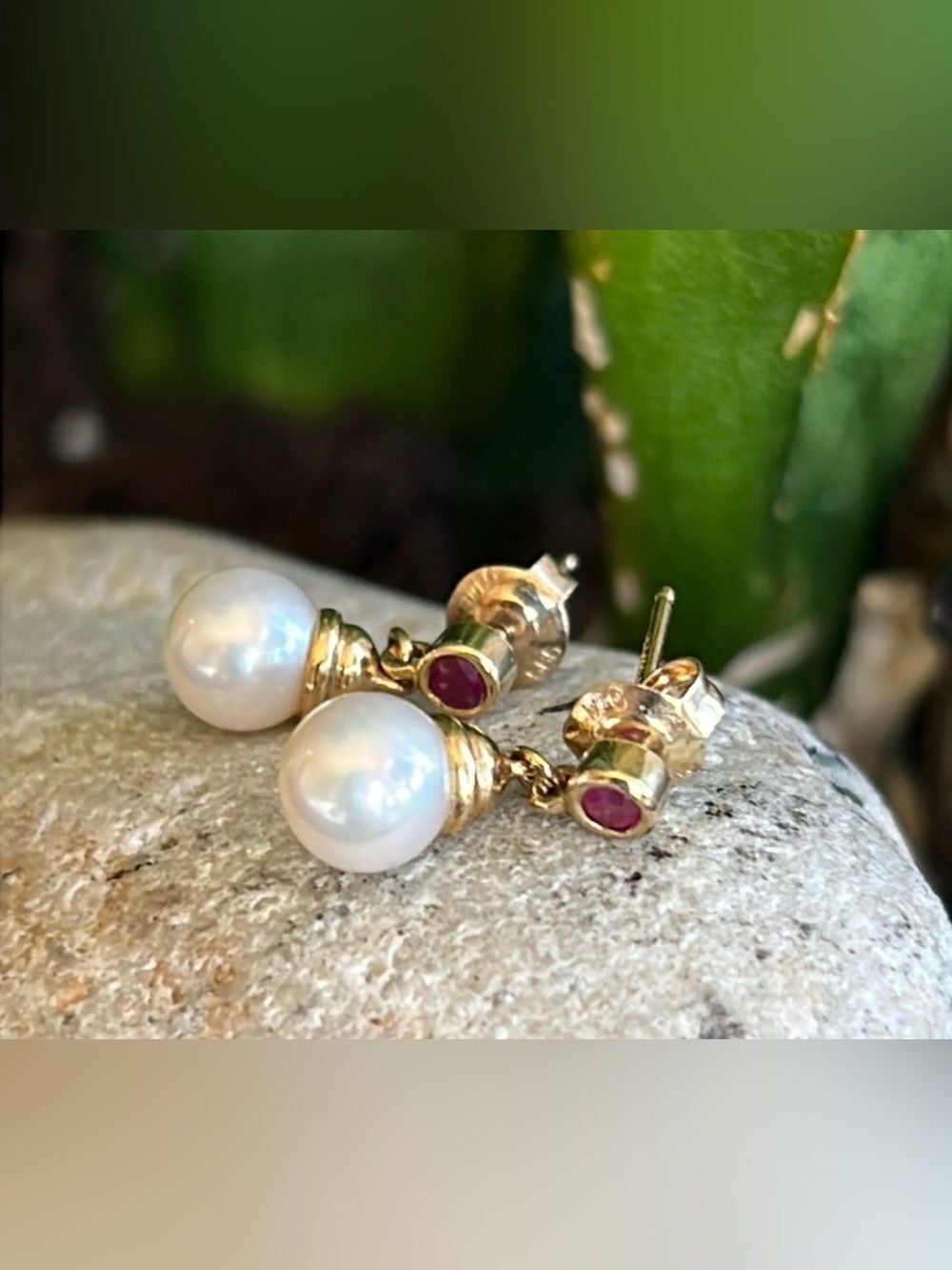 Vintageโ14k Yellow Gold Pearl Drop Earrings with Pink Stone Accents